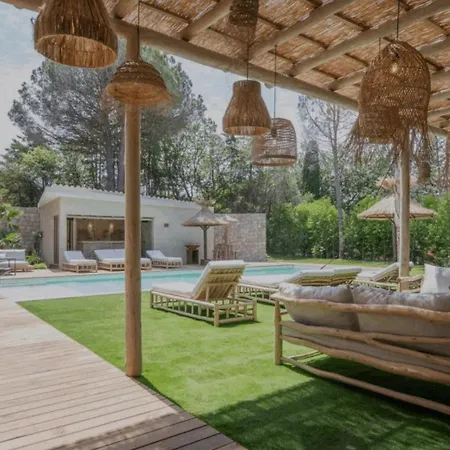 Сasa de vacaciones Pascati Beach&clubs Nearby *
