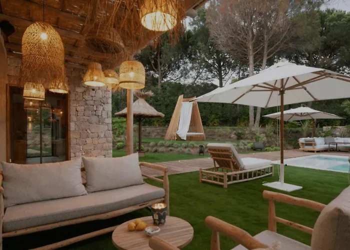 Pascati Beach&clubs Nearby *